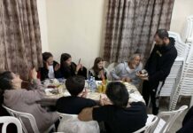 Κι όμως, και στα καφενεία των μικρών χωριών υπάρχει ζωή – Σουβλάκι night μια Πέμπτη – ΦΩΤΟΓΡΑΦΙΕΣ